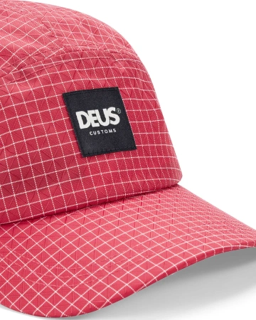 Czapka DEUS EX MACHINA Tower 5 Panel /Red @D261MHA554-020